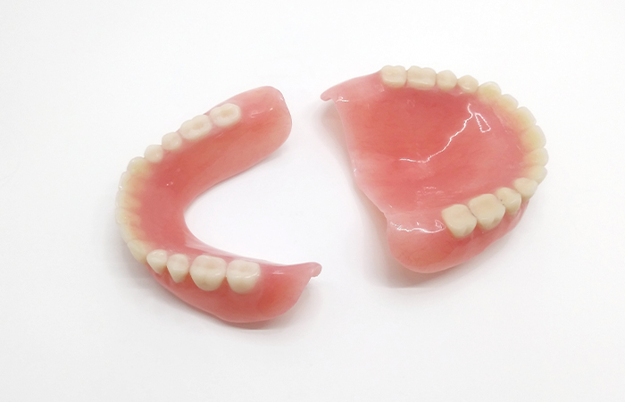 入れ歯（バネ掛け）